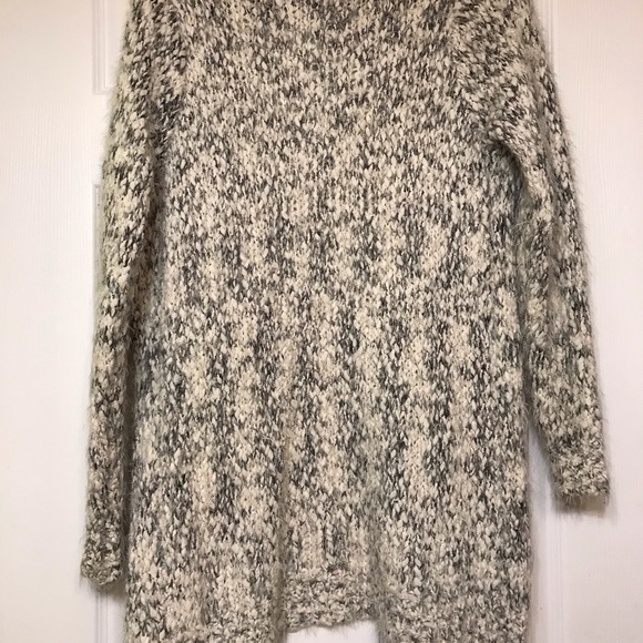 Fuzzy cardigan - Picture 4 of 4